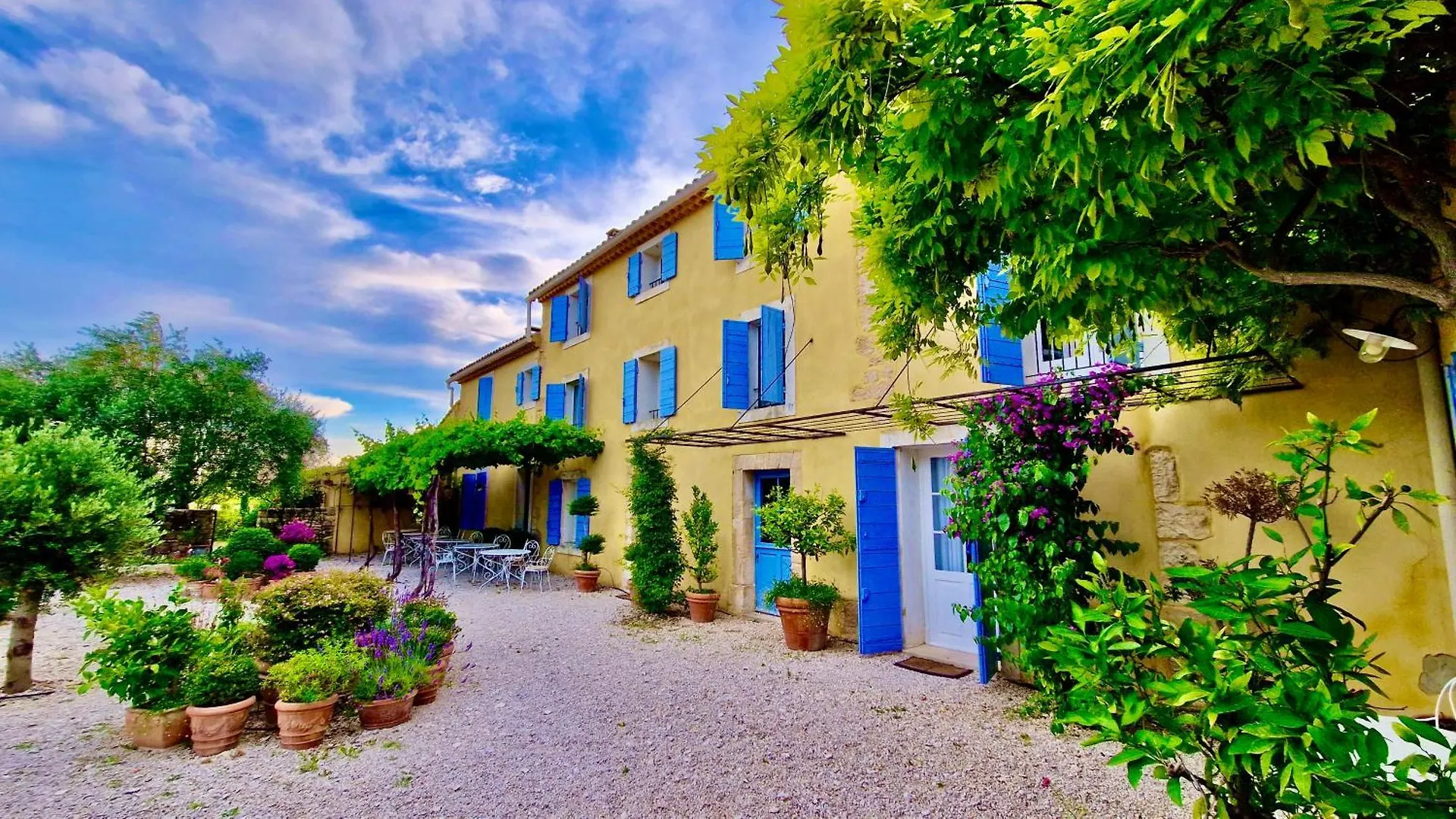 Bastide Saint-Didier Saint Didier  Saint Didier (Vaucluse)